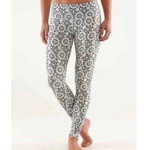 Lululemon Wunder Under Crop